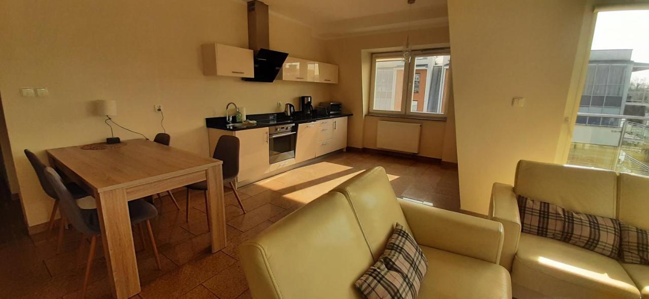 Stella Baltic 45 Apartment ชวีโนวิชแจ ภายนอก รูปภาพ
